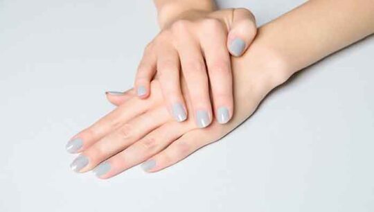 5 tips to enhance short nails