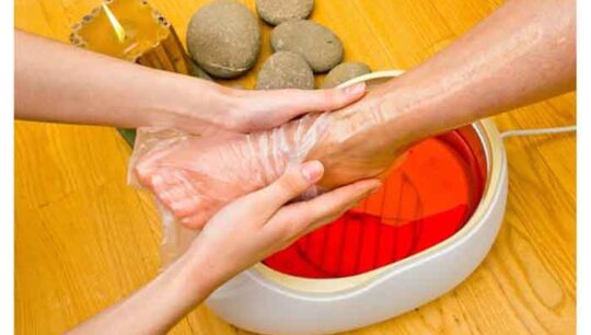 Hand and foot care with Paraffin