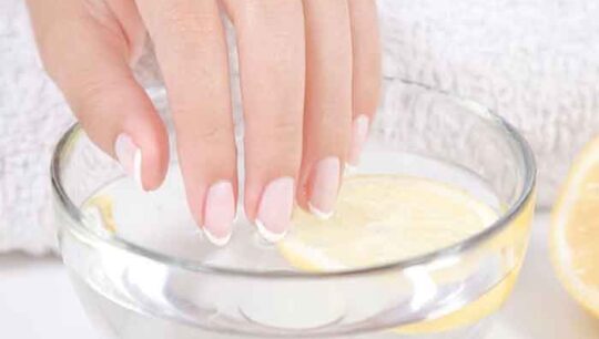Can acetone be used to remove polygel?